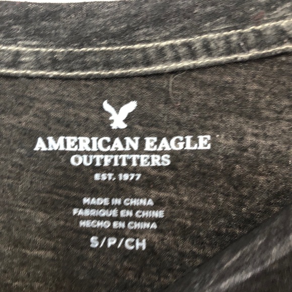 American Eagle Women’s Shirt - Picture 3 of 3